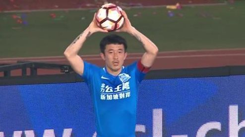 一身黑装亮相的贝尔蓄起了胡须平添一份熟男气质，在现场不时与库 “库伊拉”蝉联日冠 《悬崖之上》单日票房回升 2021-06-11 6月10日，全国院线总票房报收3306万。