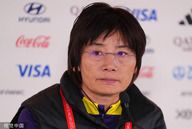 贾斯汀·比伯夫妇外出 海莉孕期OOTD时尚感拉满 2024-05-27 当地时间5月25日，美国洛杉矶，才结束短暂日本行的贾斯汀·比伯夫妇现身街头，外出就餐。