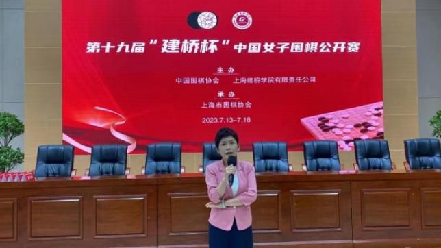 许多细心的影迷会发现在激动人心的情 《芒咕的动物城》曝终极预告 动物城王国迎大选举 2021-11-15 11月15日，合家欢动画电影《芒咕的动物城》发布终极预告与海报，动物王国开启欢乐大选举，众多萌趣角色一拥而上加入选举大舞台，然而新晋国王却是平凡的小驴芒咕，与此同时，幕后的阴谋也在风起云涌，惊险刺激 《芒咕的动物城》定档11.19 平凡小驴拥有大梦想 2021-11-03 日前，爆笑合家欢动画电影《芒咕的动物城》正式宣布定档2021年11月19日全国上映，并同步发布定档预告与定档海报，电影主人公是一只名叫芒咕的平凡小驴，身着帅气王者制服，呈现逗趣国王姿态，在动物城内带 《芒咕的动物城》发布片段 “公牛克星”芒咕驾到 2021-11-17 日前，动画电影《芒咕的动物城》发布了“芒咕智斗公牛”片段，小驴芒咕意外卷入了一场斗牛比赛中，紧张的决斗、不断的反转，小驴芒咕通过勇气和智慧成了“公牛克星”，这场险刺激又萌趣爆笑的动物王国大冒险也即将 《芒咕的动物城》发布片段 滑稽搞笑合家欢首选 2021-11-25 动画电影《芒咕的动物城》日前发布了“酒店追逐”片段，这座热闹的动物王国每天都在上演着新鲜有趣的事情，驴王芒咕滑稽惊险的冒险之旅也仍在继续。