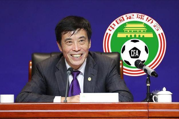 胡歌高圆圆《走走停停》魅力何在 2024-06-03 “喜剧细糠，全员都很有梗”、“胡歌的喜剧表演再次让我刮目相看”、“这部电影让我找到了生活的另一种可能”......由胡歌、高圆圆、岳红、周野芒、金靖等主演，龙飞执导的新片《走走停停》将于6月8日端午 《走走停停》曝新预告 胡歌高圆圆上演搞笑一家人 2024-05-17 近日，电影发布“劲爆家常”预告及“自在”角色海报，吴迪一家的“劲爆”日常拉开帷幕。
