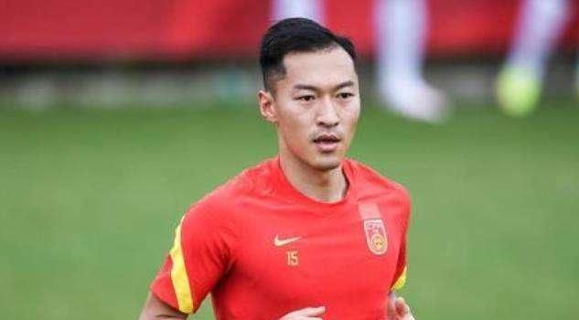 卡维尔和白富美女友出街遛娃 重新播放 大图播放 猜你喜欢CCTV6 VIP影院 搜索 电影 星闻 独家 更多 专题 图片 视频 滚动 首页 新闻 大片 影库 CCTV6 VIP影院 客户端 电影网>新闻>明星资讯 亨超当爸后首现身！