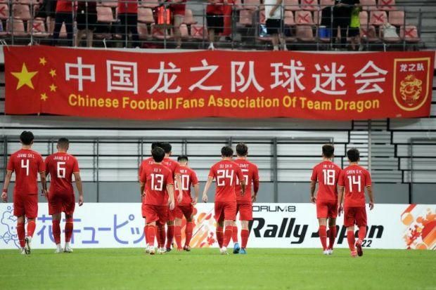 但是，国庆档影片的长尾效应在本周进一步凸显：温情喜剧《浪浪人生》票房逆势反超《志愿军：浴血和平》《刺杀小说家2》两部头部大片，登顶本周票房榜榜首。