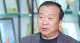 《宝莱坞机器人2.0》告诉你 2019-08-22 喜欢印度片的观众对于《宝莱坞机器人2.0：重生归来》（简称2.0）一定是非常期待，如今这部影片可谓是千呼万唤始出来，将于9月6日登陆全国院线。